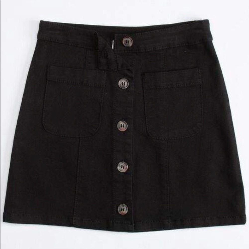 Tilly’s black skirt